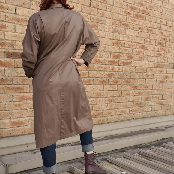 80s VINTAGE TRENCH COATSize 8-16 - Picture 6 of 16